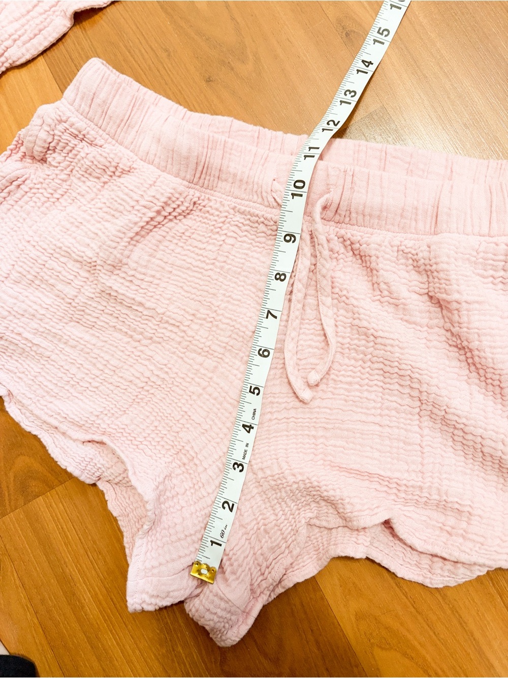 Lake Nantucket short set pajamas size small in carnation pink color - Picture 9 of 11